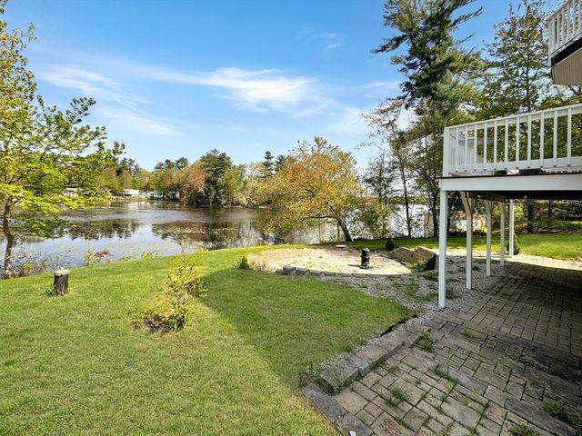8 Dulcies Pt Rd, Kingston, NH 03848