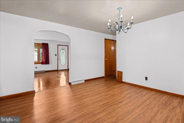 132 WASHINGTON ST, Hancock, MD 21750