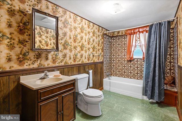 132 WASHINGTON ST, Hancock, MD 21750