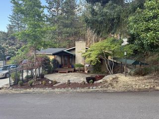 802 Beach Street, Ashland, OR 97520