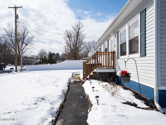 16 Royal Road, Stockport, NY 12173