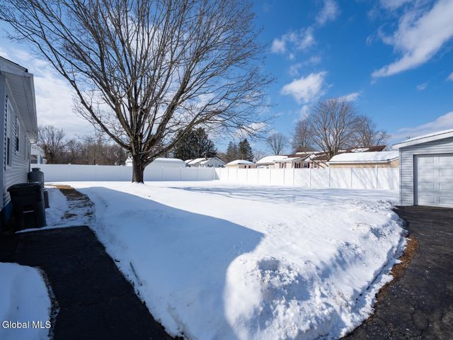 16 Royal Road, Stockport, NY 12173