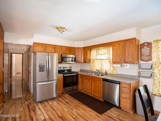 16 Royal Road, Stockport, NY 12173