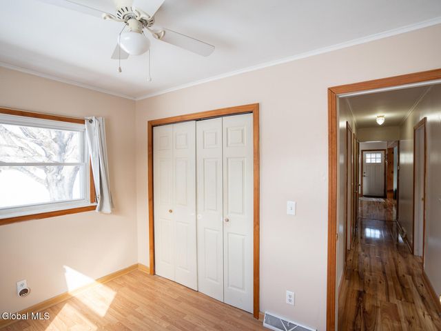 16 Royal Road, Stockport, NY 12173