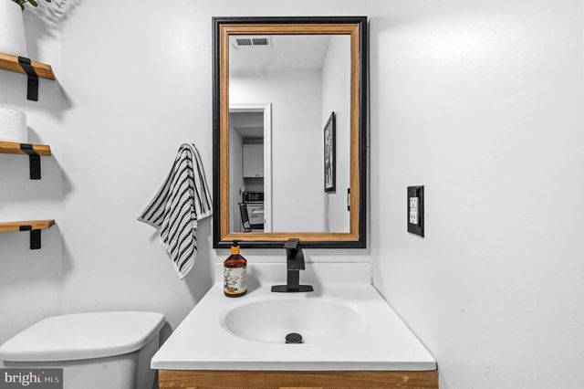 3009 8TH ST SE, Washington, DC 20032