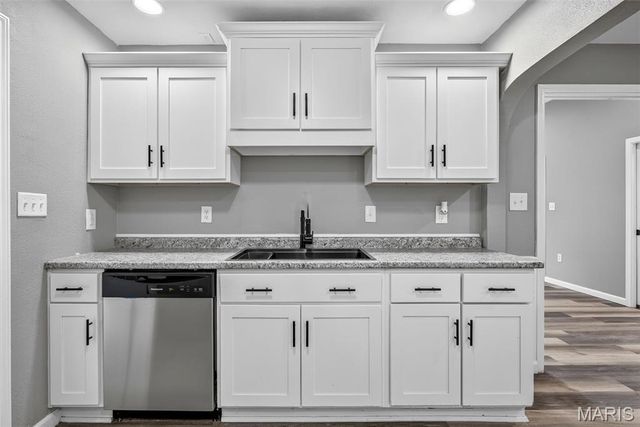 1206 N Washington Street, Farmington, MO 63640