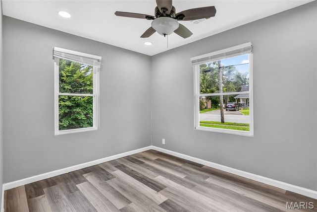 1206 N Washington Street, Farmington, MO 63640