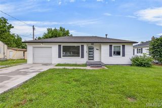 1206 N Washington Street, Farmington, MO 63640