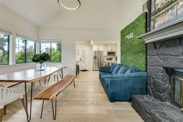 6904 Rusty Fig DR, Austin, TX 78750