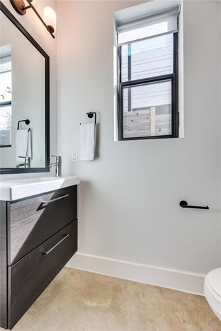 1208 Walnut Ave 2, Austin, TX 78702