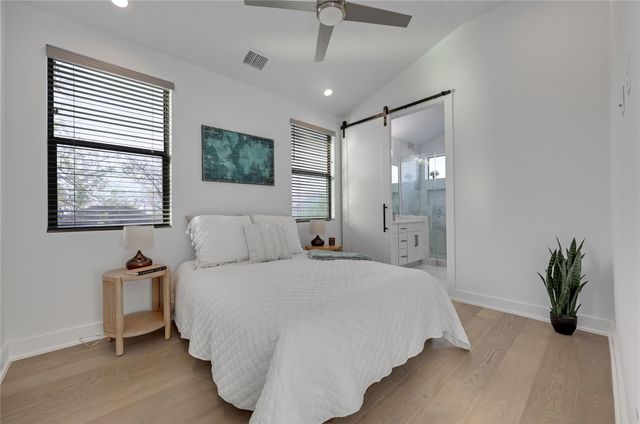 1208 Walnut Ave 2, Austin, TX 78702