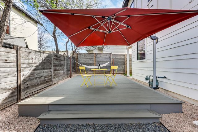 1208 Walnut Ave 2, Austin, TX 78702