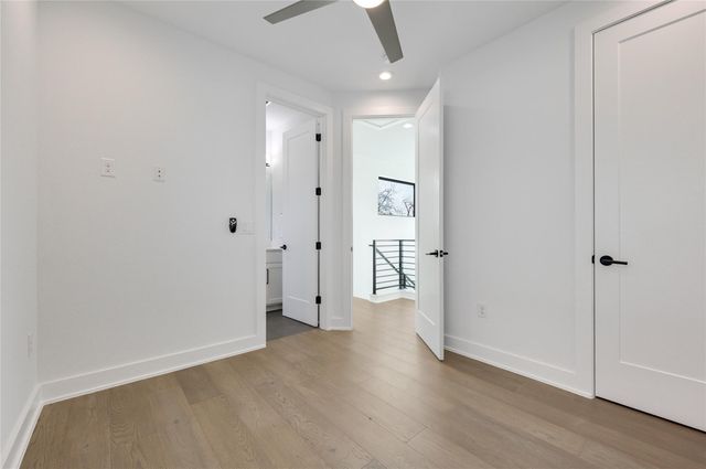 1208 Walnut Ave 2, Austin, TX 78702