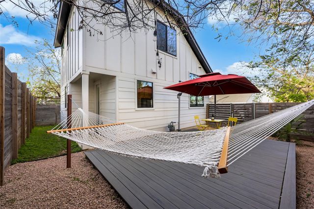 1208 Walnut Ave 2, Austin, TX 78702