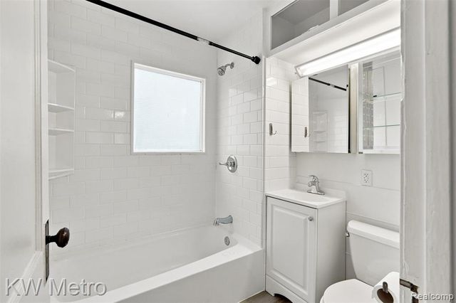 1427 Humphrey Avenue, Birmingham, MI 48009