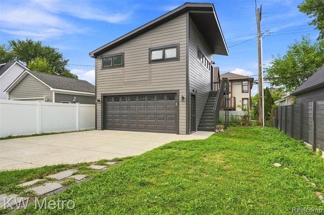 1427 Humphrey Avenue, Birmingham, MI 48009