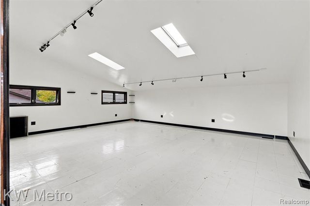 1427 Humphrey Avenue, Birmingham, MI 48009