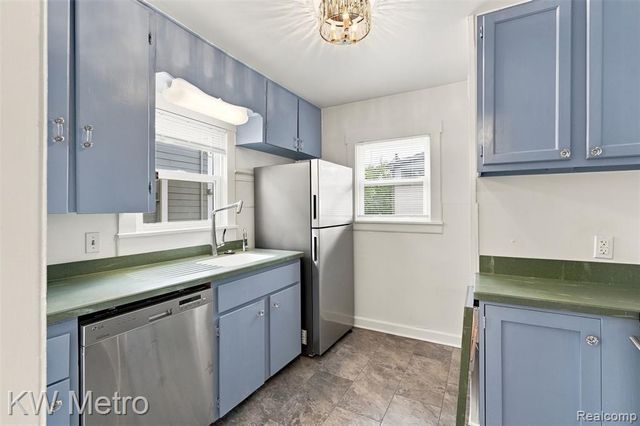 1427 Humphrey Avenue, Birmingham, MI 48009