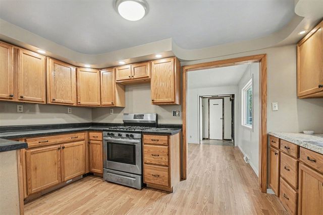 1220 S 3rd Street, Niles, MI 49120