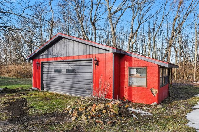 1220 S 3rd Street, Niles, MI 49120