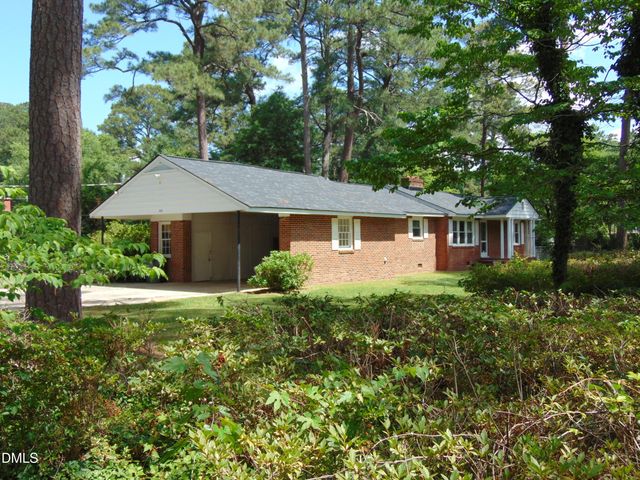 300 Oakdale Road, Rocky Mount, NC 27804