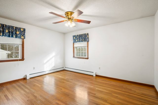 10 Beechwood Drive, Rutland, MA 01543