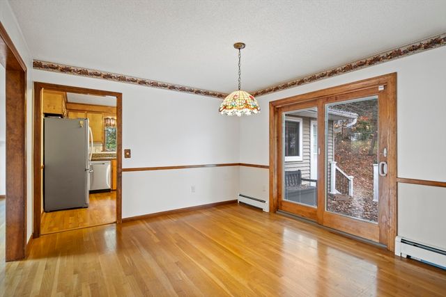 10 Beechwood Drive, Rutland, MA 01543