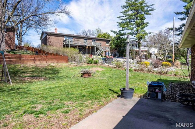 30 Satellite Drive, Hannibal, MO 63401