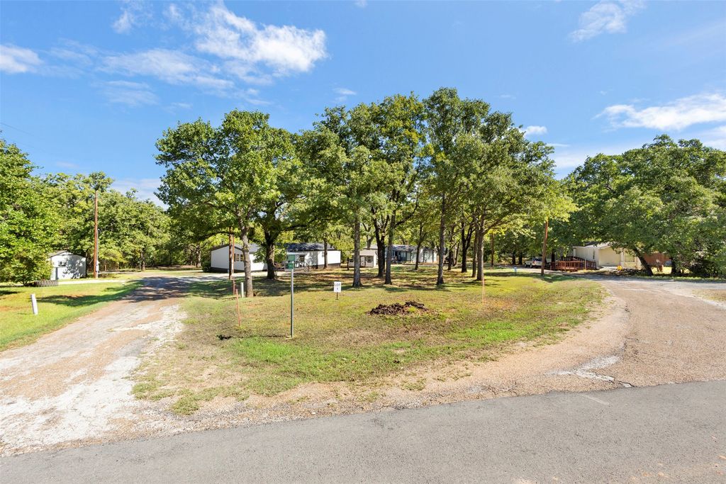 442 & 443 Hickory, Alvarado, TX 76009 — photo 3