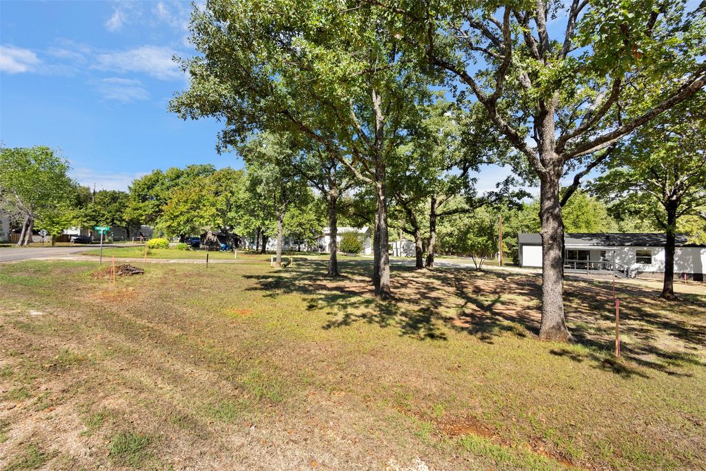 442 & 443 Hickory, Alvarado, TX 76009 — photo 4