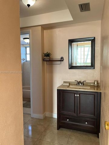 1591 NE Miami Gardens Dr 107, Miami, FL 33179