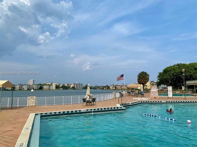 1591 NE Miami Gardens Dr 107, Miami, FL 33179