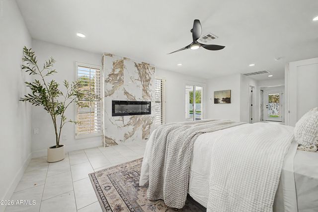 13016 N 1ST Place, Phoenix, AZ 85022
