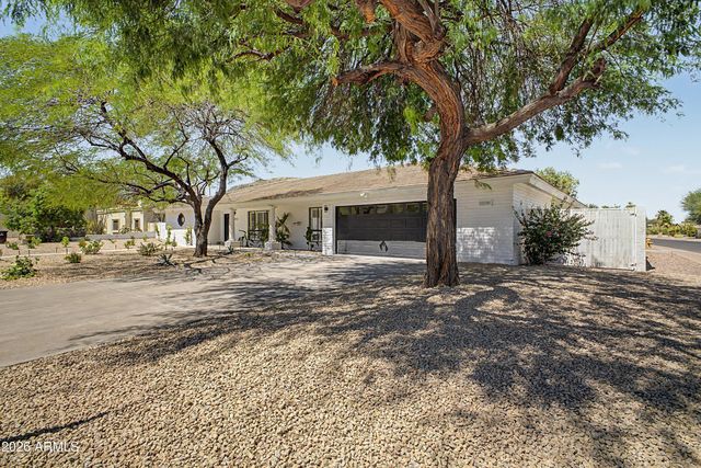 13016 N 1ST Place, Phoenix, AZ 85022