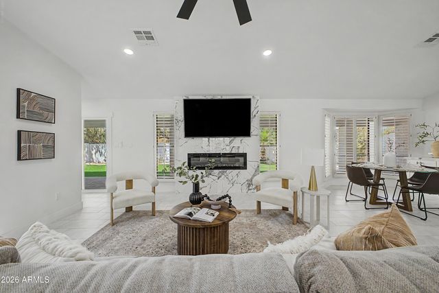 13016 N 1ST Place, Phoenix, AZ 85022