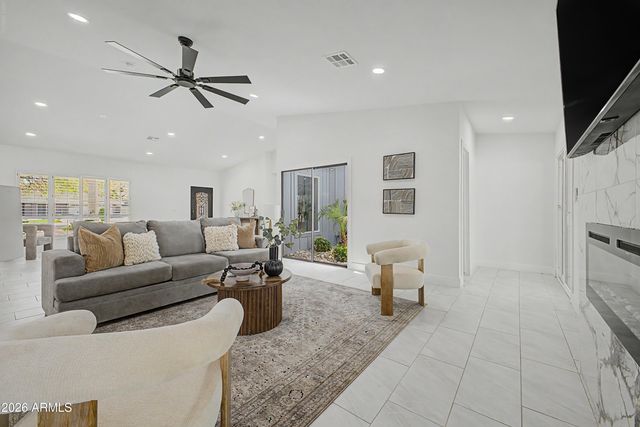 13016 N 1ST Place, Phoenix, AZ 85022