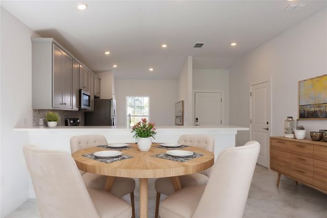 605 ROSE APPLE CIRCLE, Port Charlotte, FL 33954