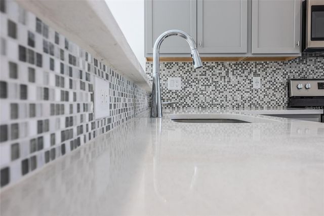 605 ROSE APPLE CIRCLE, Port Charlotte, FL 33954