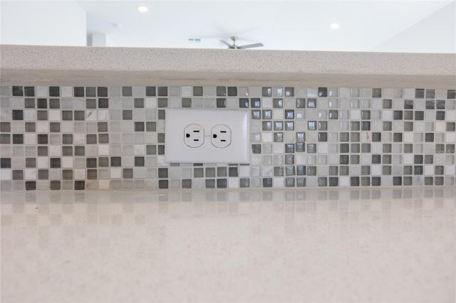 605 ROSE APPLE CIRCLE, Port Charlotte, FL 33954