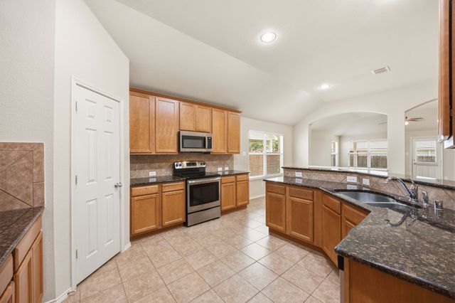 714 Bastrop Drive, Arlington, TX 76002