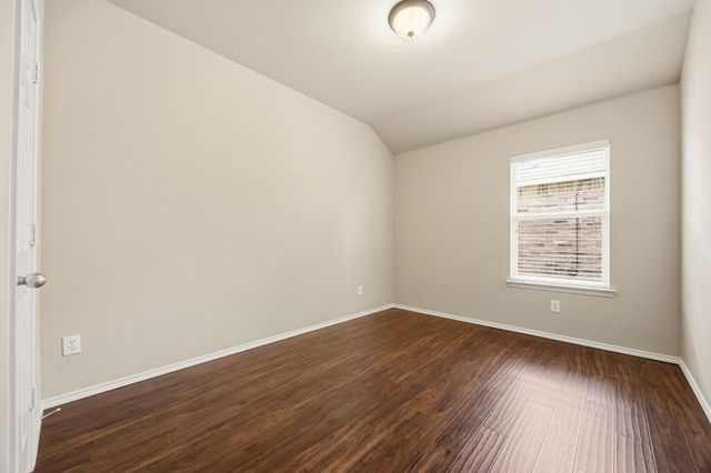 714 Bastrop Drive, Arlington, TX 76002