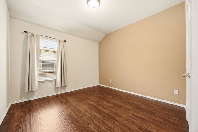 714 Bastrop Drive, Arlington, TX 76002