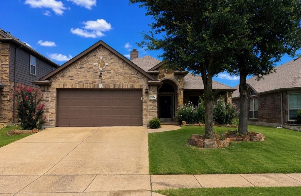 9524 Brittlebrush Trail, Fort Worth, TX 76177
