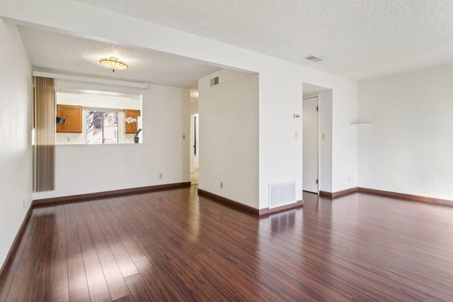 302 Ash Ln, El Sobrante, CA 94803