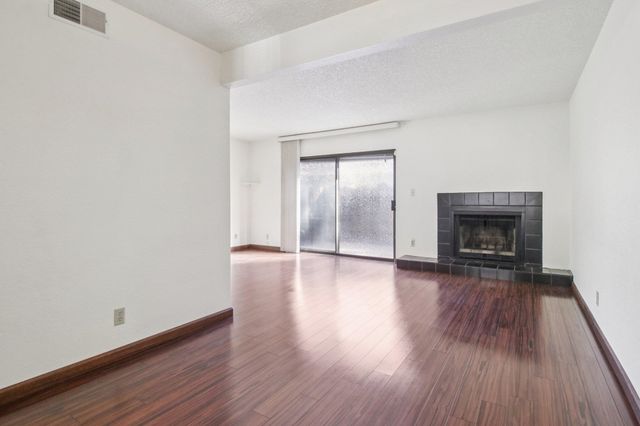 302 Ash Ln, El Sobrante, CA 94803