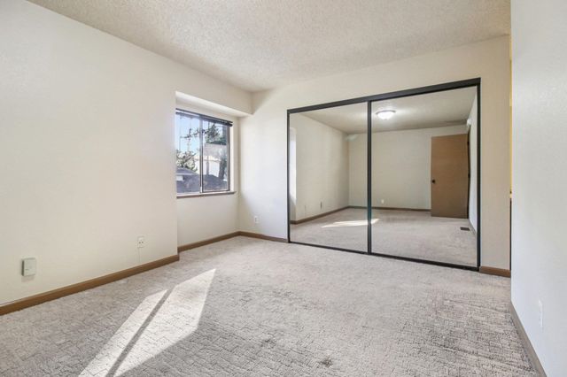 302 Ash Ln, El Sobrante, CA 94803