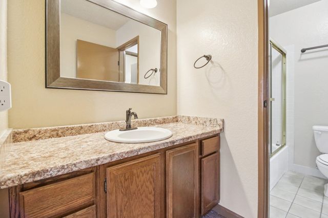 302 Ash Ln, El Sobrante, CA 94803