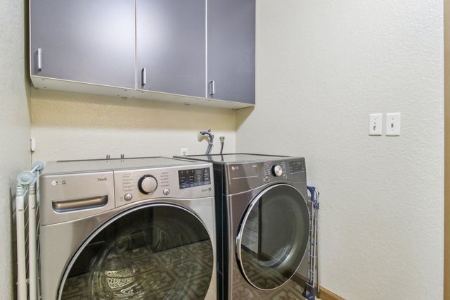 302 Ash Ln, El Sobrante, CA 94803