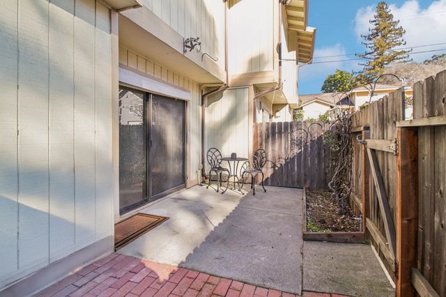 302 Ash Ln, El Sobrante, CA 94803