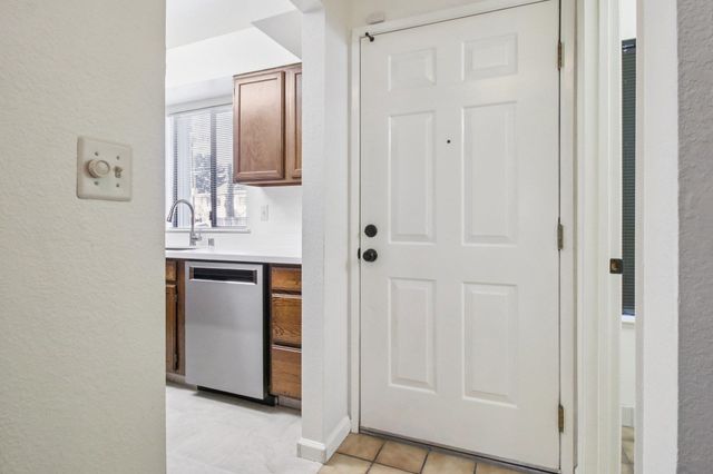 302 Ash Ln, El Sobrante, CA 94803